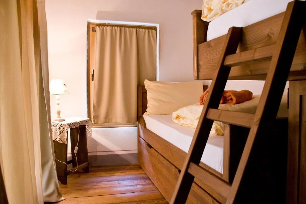 Aparthotel Contrada Beltramelli à Villa di Tirano 0*,